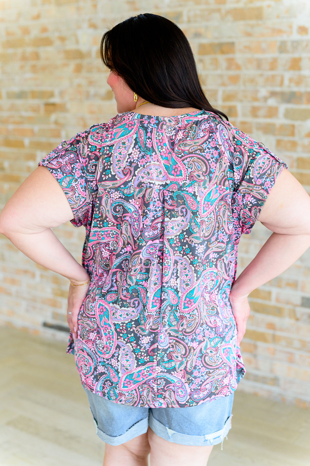 Lizzy Cap Sleeve Top in Charcoal and Pink Paisley - Lavish Fix