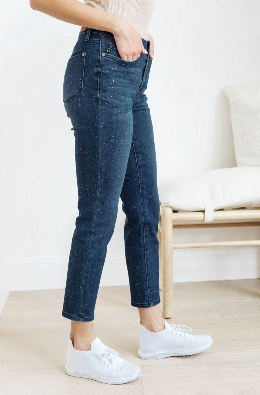 Mid-Rise Relaxed Fit Mineral Wash Jeans - Lavish Fix