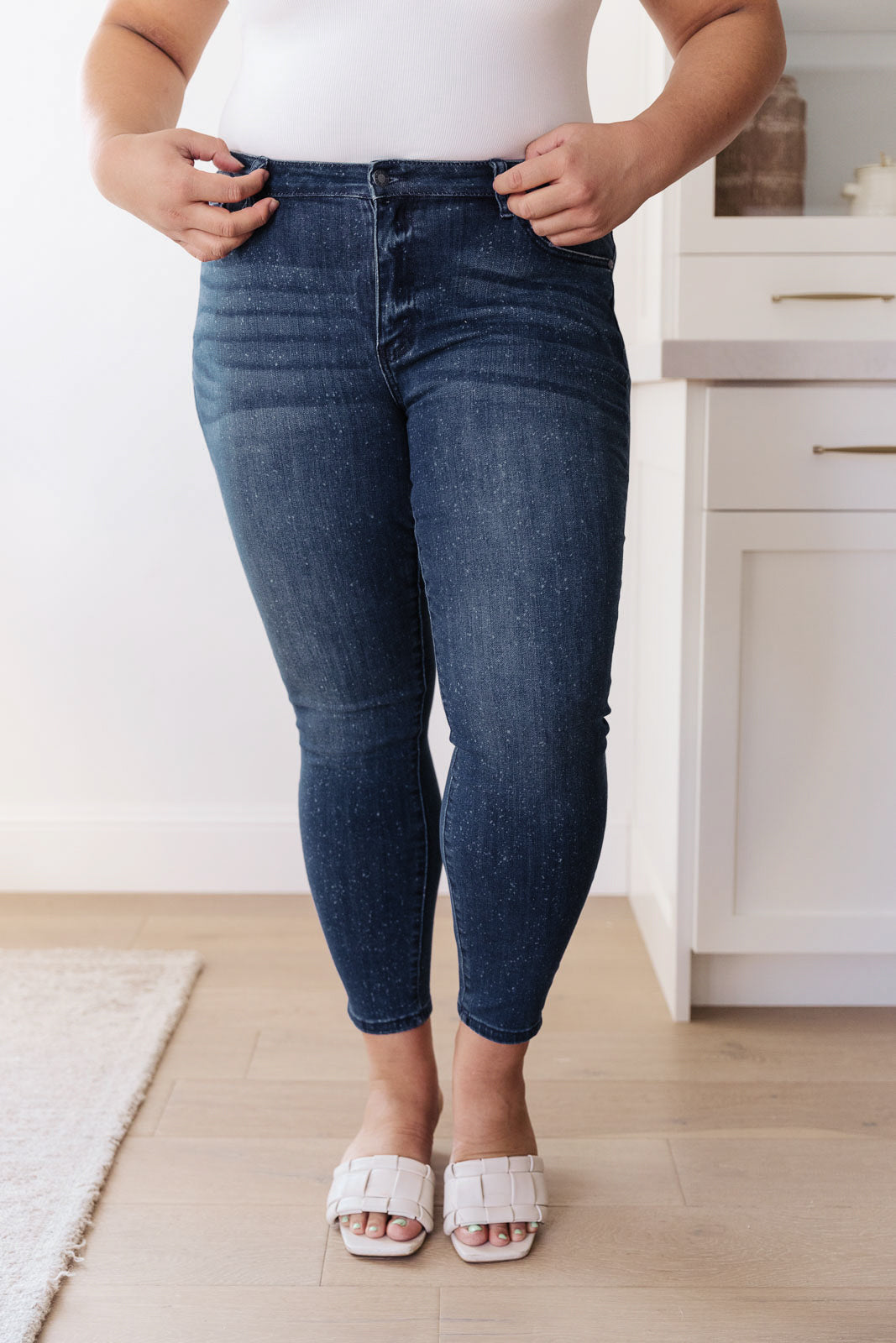 Mid-Rise Relaxed Fit Mineral Wash Jeans - Lavish Fix