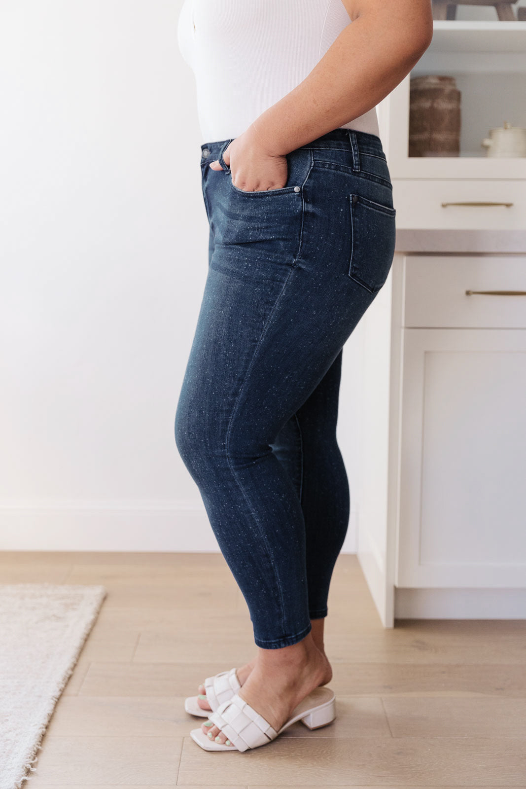 Mid-Rise Relaxed Fit Mineral Wash Jeans - Lavish Fix