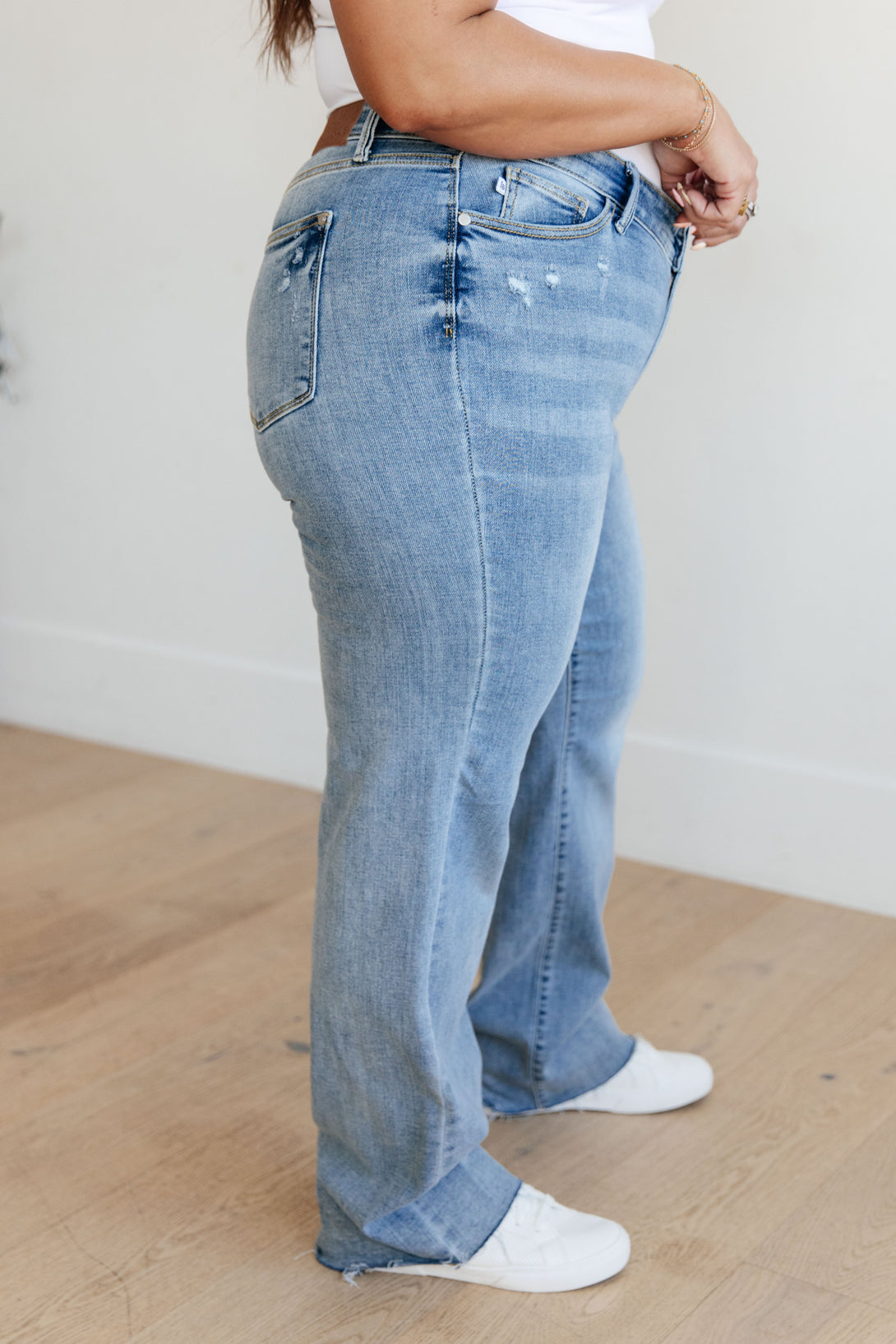 Mildred High Rise V Front Waistband Straight Jeans - Lavish Fix