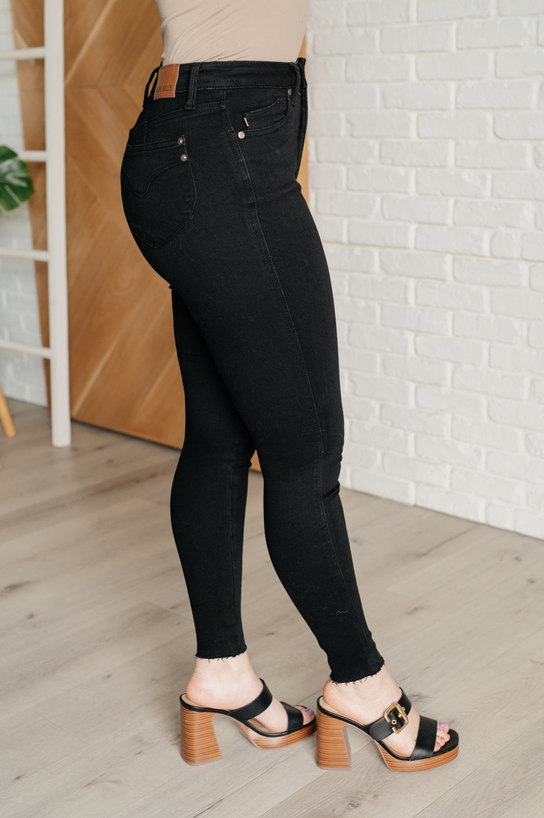 Nicole Tummy Control Skinny Jeans in Black - Lavish Fix