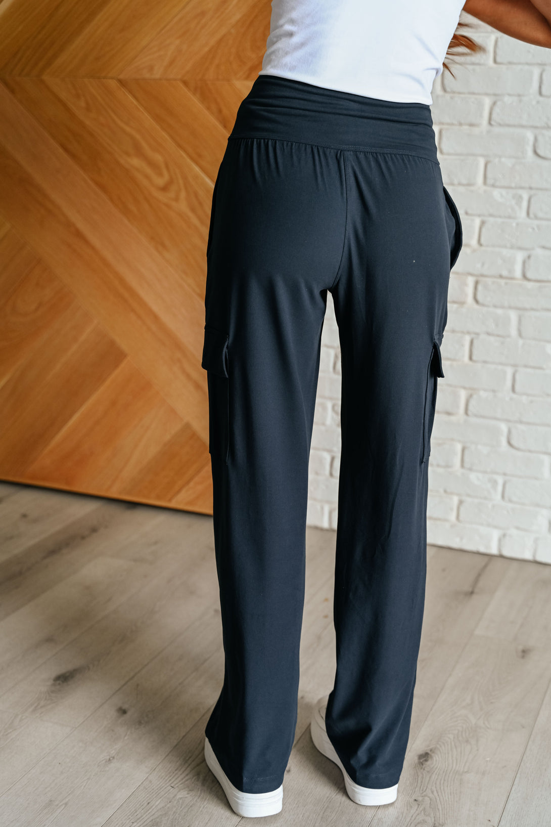 Race to Relax Cargo Pants in Nocturnal Navy - Lavish Fix