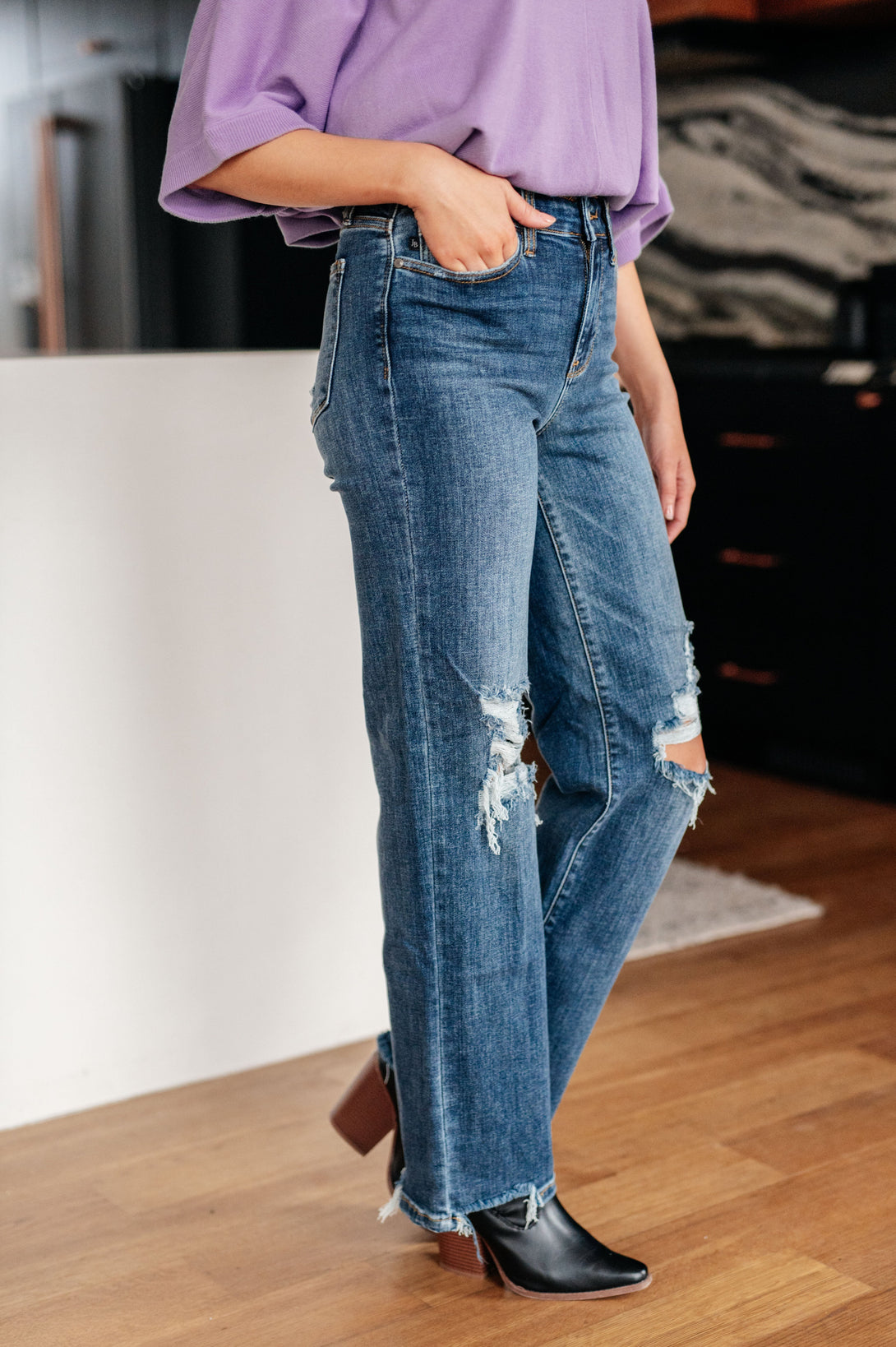 Rose High Rise 90's Straight Jeans in Dark Wash - Lavish Fix