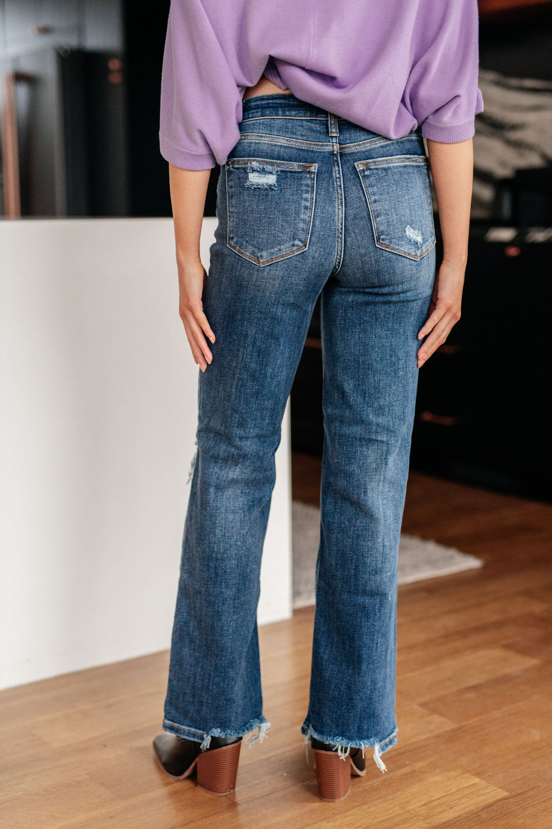 Rose High Rise 90's Straight Jeans in Dark Wash - Lavish Fix