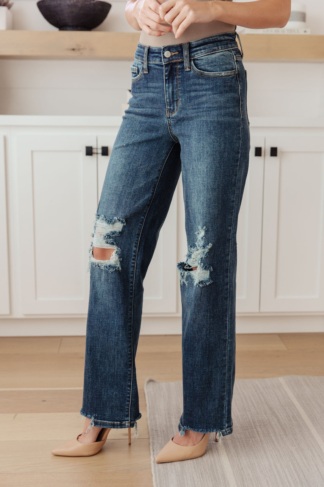 Rose High Rise 90's Straight Jeans in Dark Wash - Lavish Fix