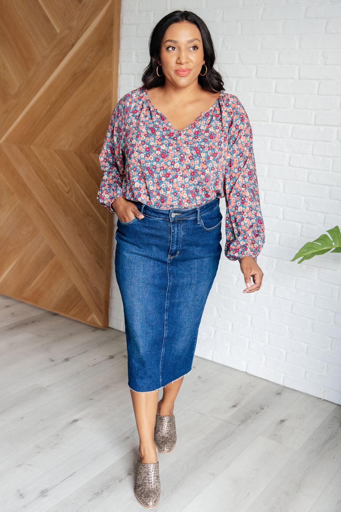 Sunday Brunch Blouse in Denim Floral - Lavish Fix