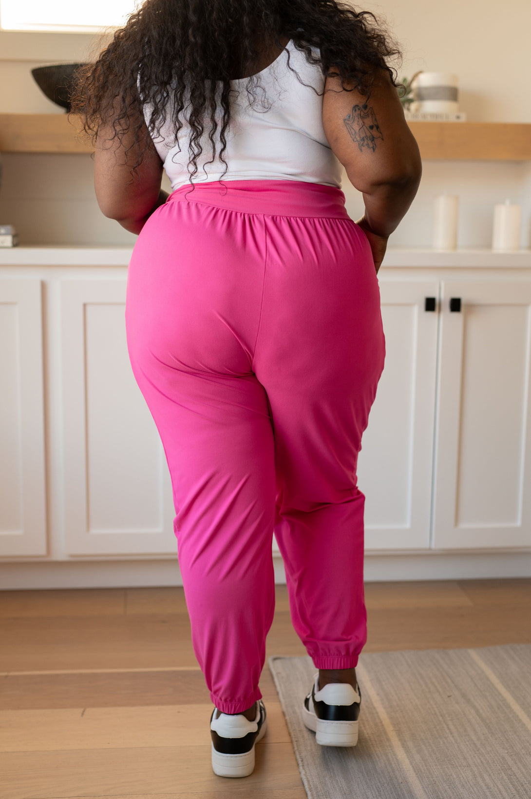 The Motive Slouch Jogger in Hot Pink - Lavish Fix