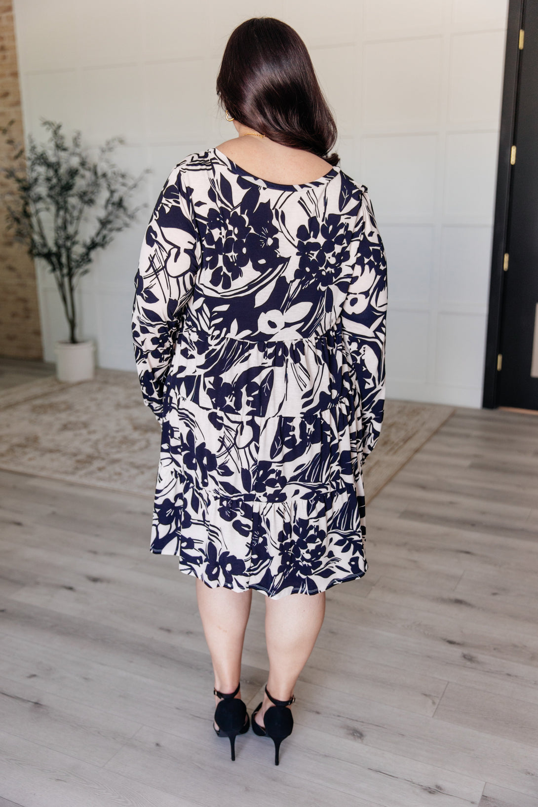 Worthwhile Moment Floral Tiered Dress in Oatmeal and Navy - Lavish Fix