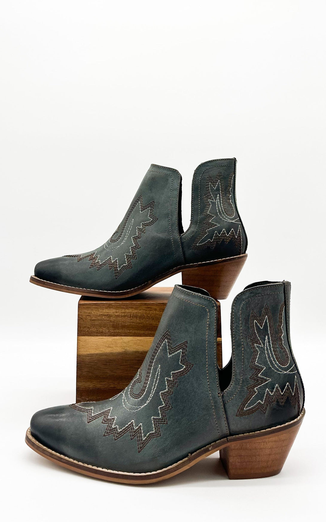 Kickin' Booties in Teal - Lavish Fix