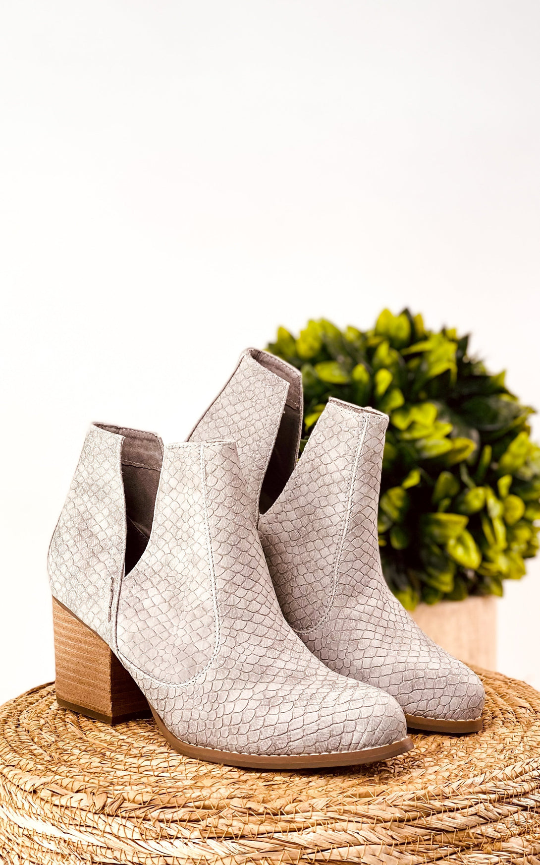 Tarim Bootie in Grey - Lavish Fix