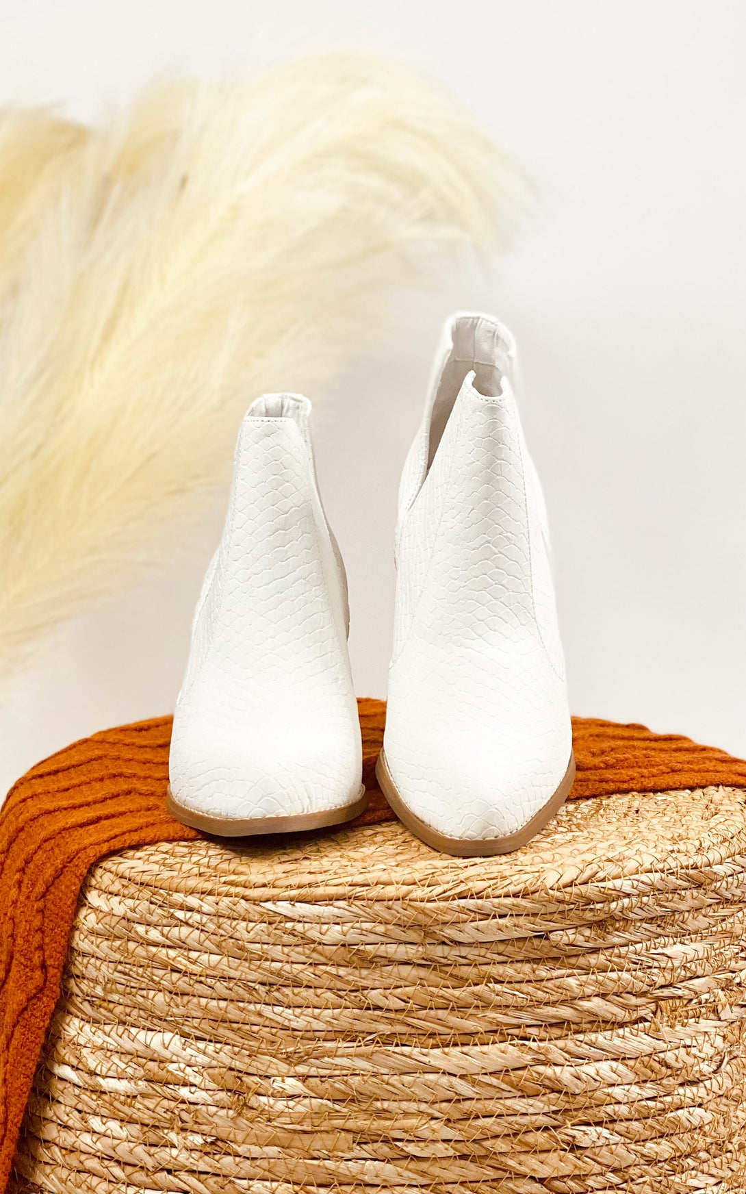 Tarim Bootie in White - Lavish Fix